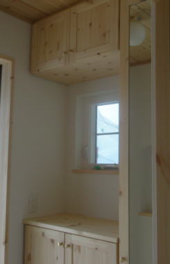 ���R�f�ނ̵��ް���݁E���ް�Ƌ�@�O�d���鎭�s�yCalmfurniture �ߓ��Ƌ�z���ް������