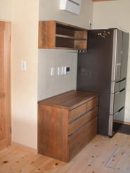 ���R�f�ނ̵��ް���݁E���ް�Ƌ�@�O�d���鎭�s�yCalmfurniture �ߓ��Ƌ�C�ނ̃J�b�v�{�[�h